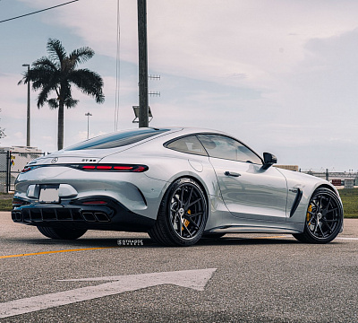 Фото дисков Strasse Wheels SM5RT Deep Concave FS на Mercedes-Benz AMG GT II