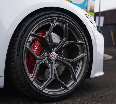 Фото дисков HRE P111SC на Audi A/RS 6 (C8)