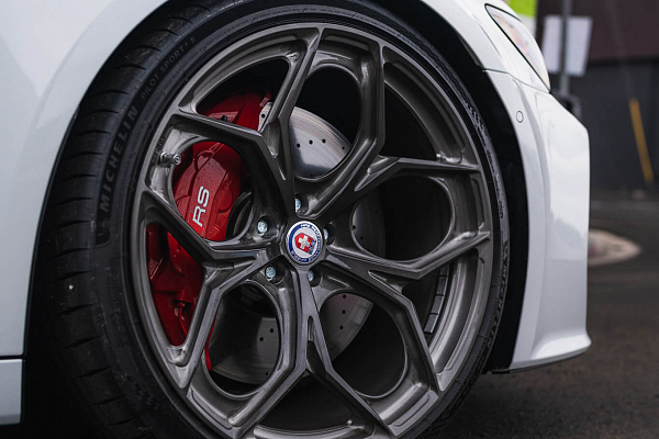 Фото дисков HRE P111SC Глянцевый темный лак на Audi A/RS 6 (C8)
