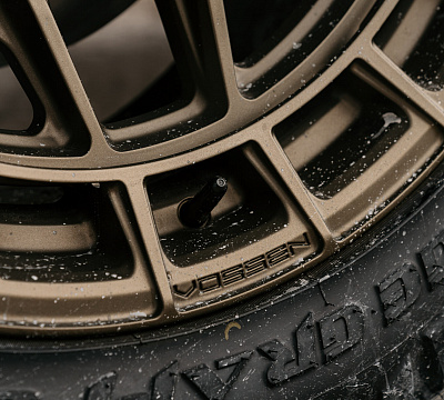 Фото дисков Vossen HFX-1 (6-Lug) на Toyota Sequoia III