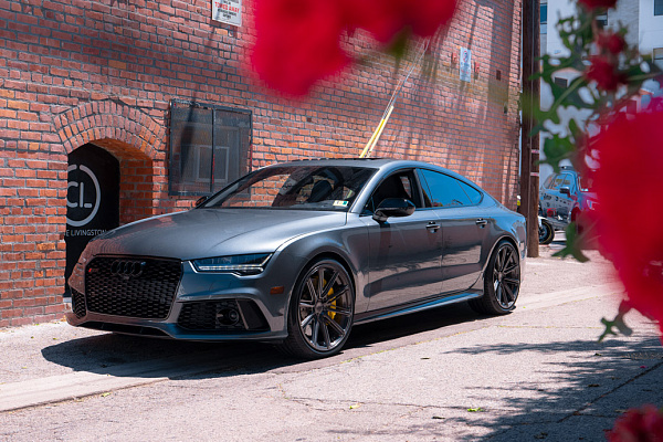 Фото дисков CEC C882 Глянцевый темный лак на Audi A/RS 7 (4G)