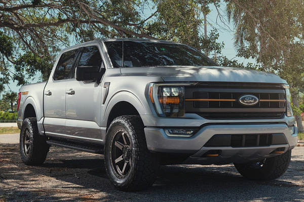 Фото дисков 4PLAY 4PS63 Сатиновая бронза на Ford F-150 XIV
