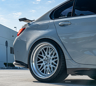 Фото дисков Strasse Wheels SM10 Track на BMW 3/M3 (G2x/G80)