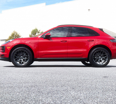 Фото дисков HRE FF01 на Porsche Macan I