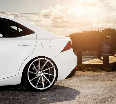 Фото дисков Vossen CVT на Lexus IS II