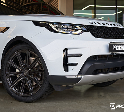 Фото дисков Vossen UV-2 на Land Rover Discovery V