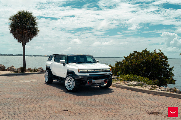 Фото дисков Vossen HFX-1 (8-Lug) Серебро на GMC Hummer EV