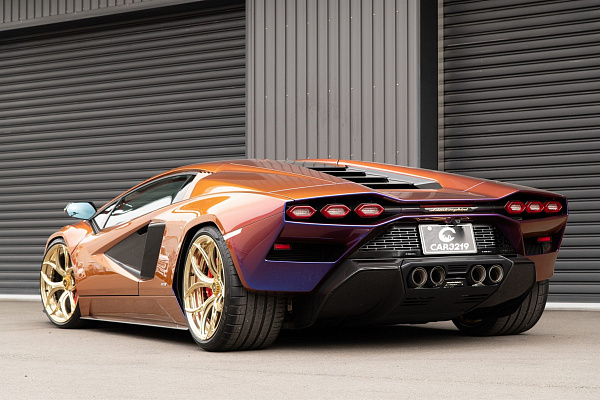 Фото дисков Anrky S2-X0 Глянцевое золото на Lamborghini Countach