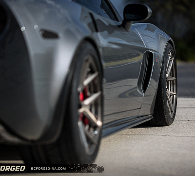 Фото дисков BC Forged HCS02 на Chevrolet Corvette C6