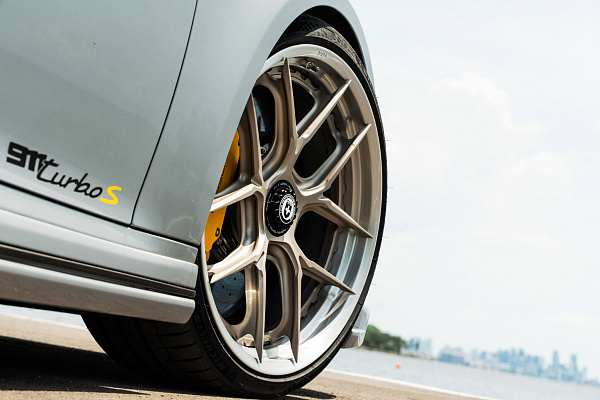 Фото дисков HRE S101SC Сатиновая шампань на Porsche 911 VIII