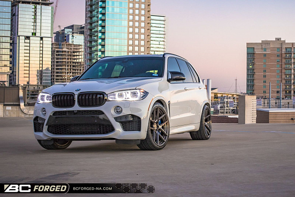 Фото дисков BC Forged HCS02 Глянцевый темный лак на BMW X5/X5 M (F15/F85)