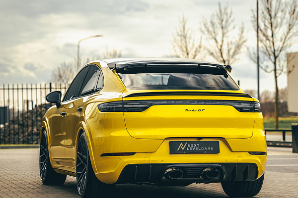 Фото дисков Brixton Forged PF10 Черный глянец на Porsche Cayenne III