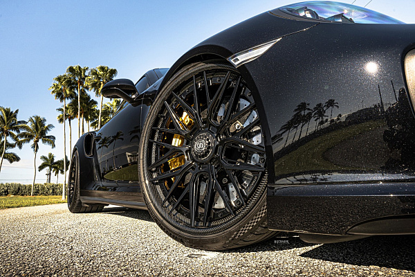 Фото дисков Strasse Wheels SV10M-RS Deep Concave FS Другой цвет на Porsche 911 VII