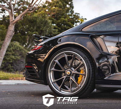 Фото дисков HRE S204 на Porsche 911 VII