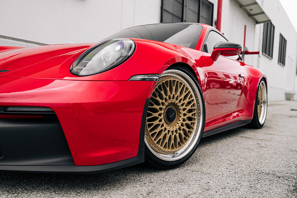 Фото дисков Brixton Forged TR20 Сатиновое золото на Porsche 911 VIII