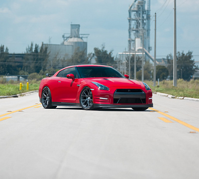 Фото дисков Vossen VFS-6 на Nissan GT-R