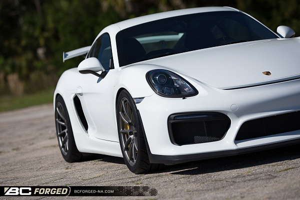 Фото дисков BC Forged RZ10 Матовый графит на Porsche Cayman II