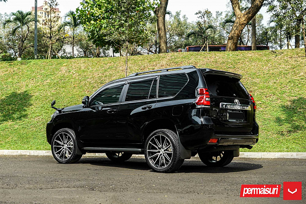 Фото дисков Vossen HF6-1 Алмазная проточка на Toyota Land Cruiser Prado 150