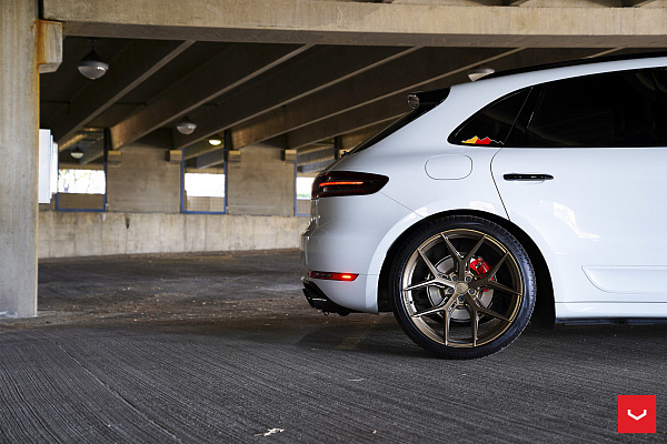 Фото дисков Vossen HF-5 Сатиновая бронза на Porsche Macan I
