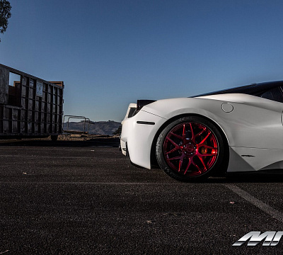 Фото дисков MRR FS01 на Ferrari 458