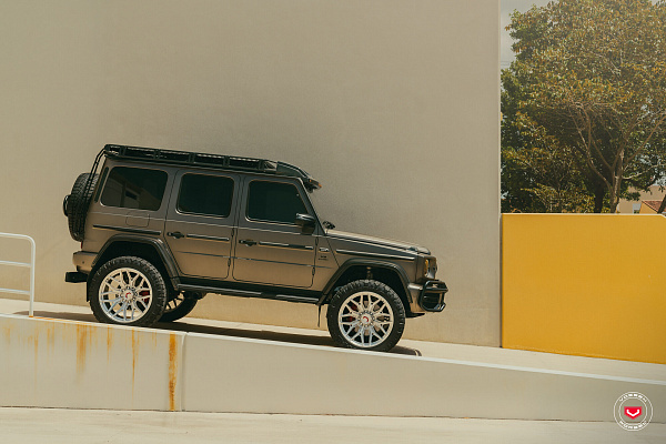 Фото дисков Vossen VFX-04 Глянцевый лак на Mercedes-Benz G-Class III