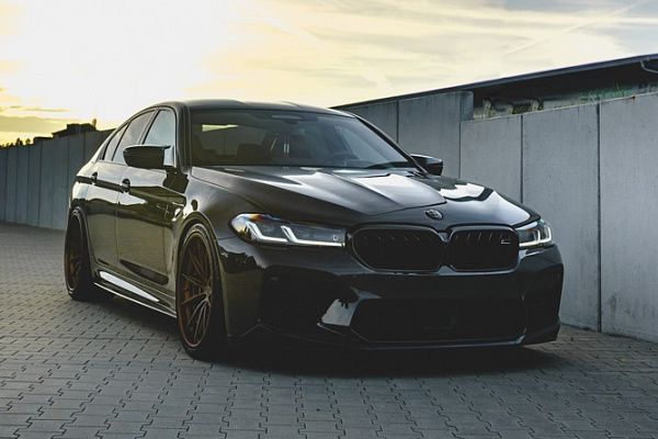 Фото дисков Brixton Forged R11-R Сатиновое темное золото на BMW 5/M5 (G30/F90)