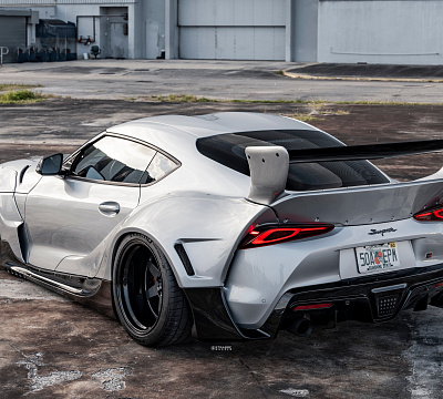 Фото дисков Strasse Wheels S6 Competition на Toyota Supra A90