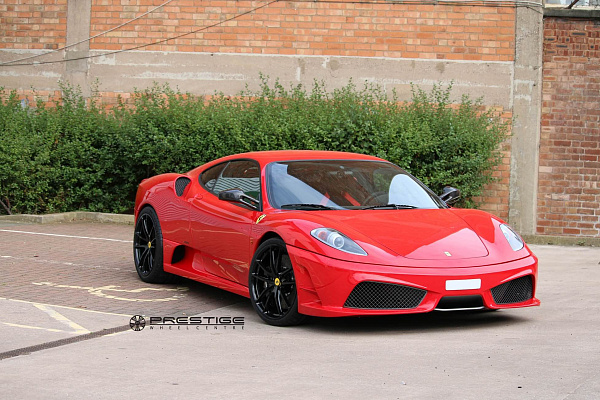 Фото дисков HRE P104 Черный глянец на Ferrari F430