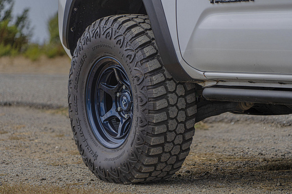 Toyota Tacoma III