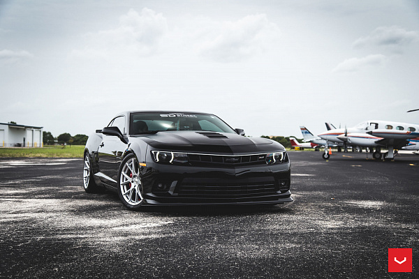 Фото дисков Vossen VFS-6 Серебро на Chevrolet Camaro V