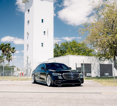 Фото дисков Strasse Wheels SV10M-RS Deep Concave FS на Mercedes-Benz S-Class (W223)
