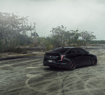 Фото дисков Vossen ML-X2 на Cadillac CT4