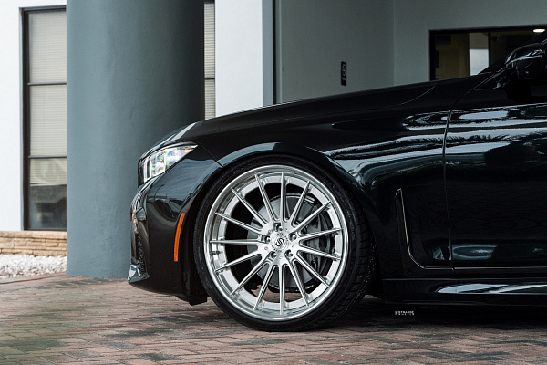 Фото дисков Strasse Wheels SV15 Deep Concave FS Глянцевый лак на BMW 7 (G11/G12)