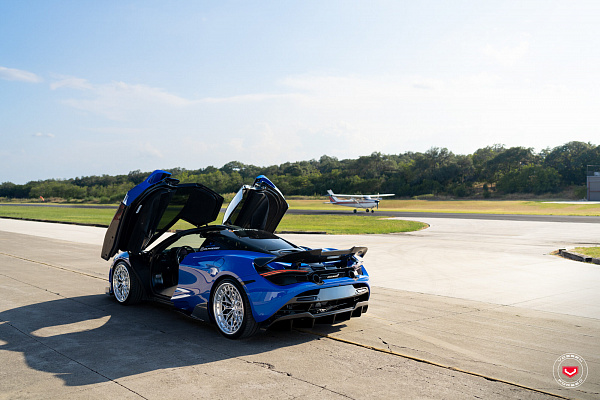 Фото дисков Vossen LC3-02 (3-Piece) Полированный лак на McLaren 720S