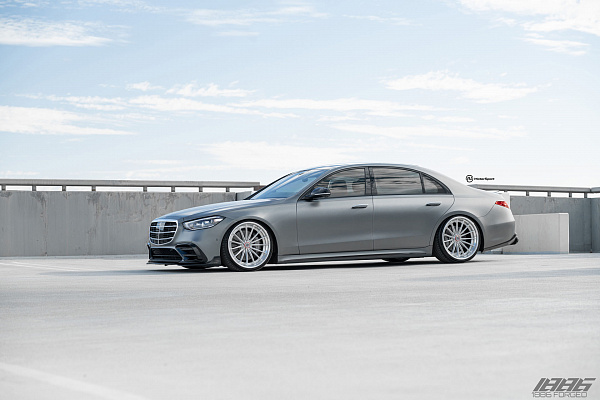 Фото дисков 1886 Wheels XR015 Глянцевый лак на Mercedes-Benz S-Class (W223)
