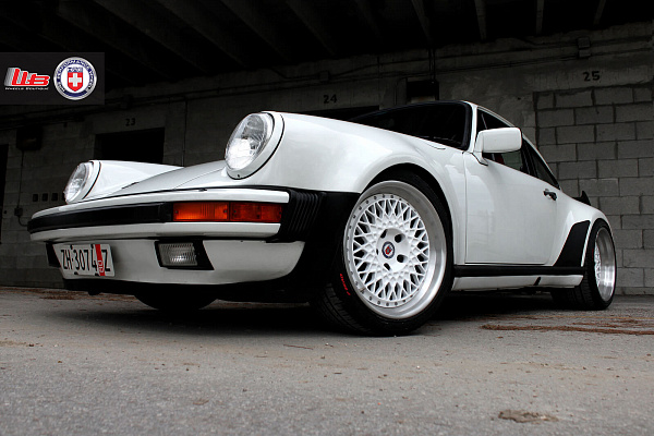 Фото дисков HRE 501 Белый глянец на Porsche 911 II
