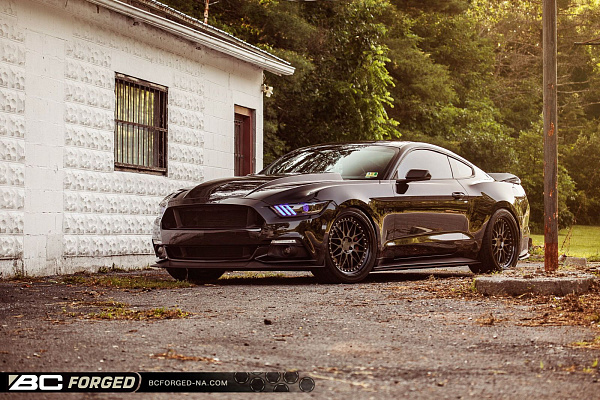 Фото дисков BC Forged LE81 // MLE81 Матовый графит на Ford Mustang VI