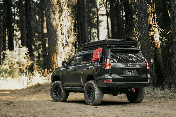 Фото дисков Black Rhino DIAMONDBACK Черный сатин на Lexus GX II
