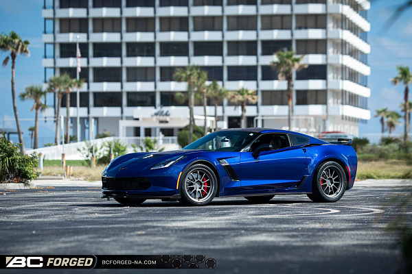 Фото дисков BC Forged TD01 Матовый графит на Chevrolet Corvette C7