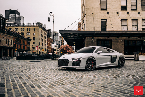 Фото дисков Vossen HF-4T Черный глянец на Audi R8 (4S)