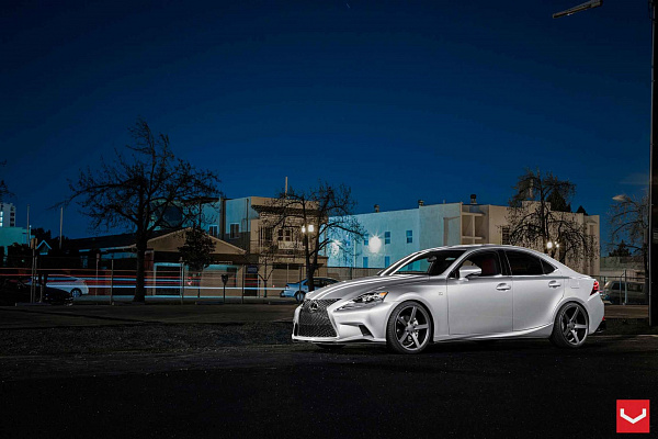 Фото дисков Vossen CV3 Сатиновый графит на Lexus IS II