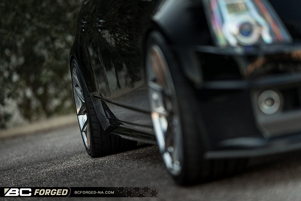 Фото дисков BC Forged HCS02 Глянцевый темный лак на Cadillac CTS II