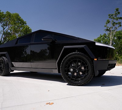 Фото дисков Vossen HFX-1 (6-Lug) на Tesla Cybertruck