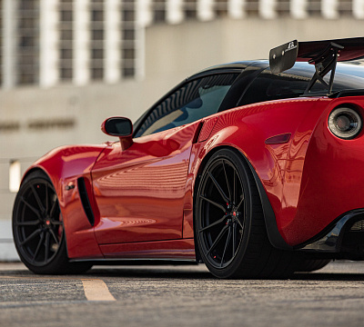 Фото дисков Vossen M-X2 на Chevrolet Corvette C6