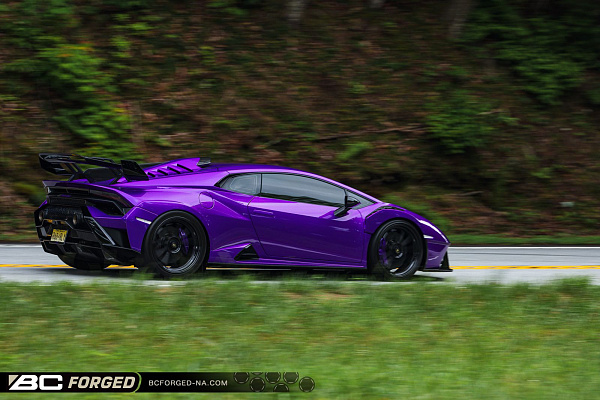 Фото дисков BC Forged TD01 Черный глянец на Lamborghini Huracan
