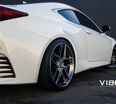 Фото дисков HRE FF11 на Lexus RC