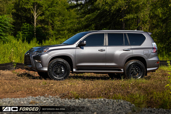Фото дисков BC Forged LE72 // MLE72 Глянцевый темный лак на Lexus GX II
