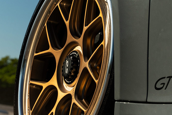 Фото дисков Anrky JDX-314 Сатиновое золото на Porsche 911 VII