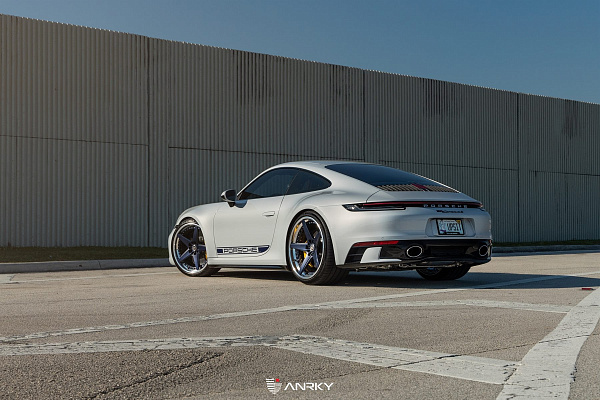 Фото дисков Anrky RS5.3 Черный сатин на Porsche 911 VIII