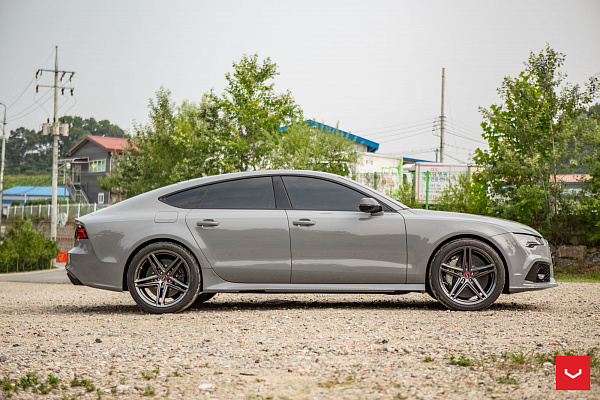 Фото дисков Vossen VFS-5 Глянцевый графит на Audi A/RS 7 (4G)